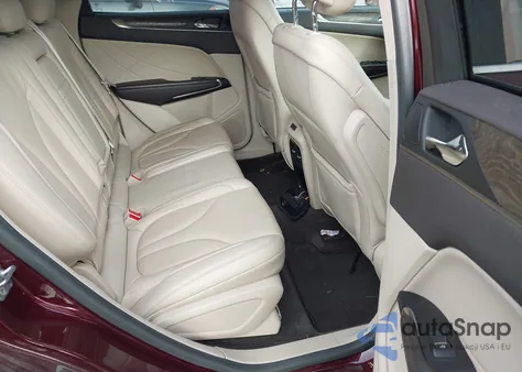 2017 Lincoln Mkc Reserve z USA, uszkodzony, nr VIN 5LMCJ3D90HUL62203